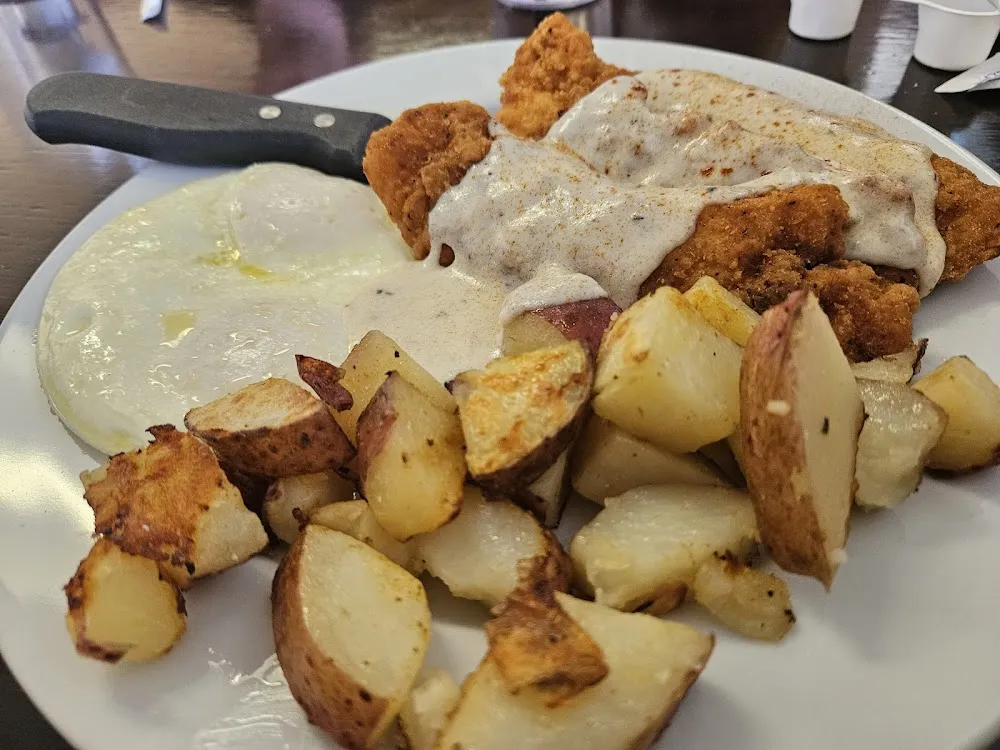 Biscuit & Country Gravy